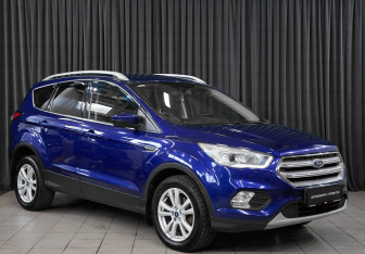 Подержанный автомобиль Ford Kuga 2018 года (3 фото)