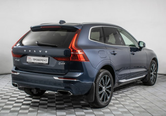 Подержанный автомобиль Volvo XC60 2018 года (5 фото)