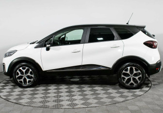 Подержанный автомобиль Renault Kaptur 2017 года (3 фото)