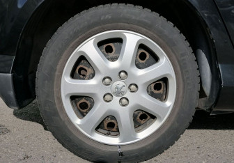 Подержанный автомобиль Peugeot 407 Sedan 2008 года (18 фото)