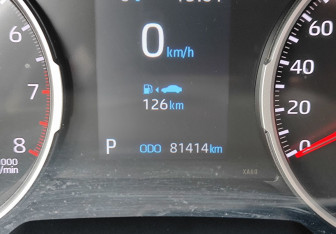 Подержанный автомобиль Toyota RAV4 2021 года (19 фото)