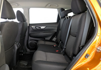 Подержанный автомобиль Nissan X-Trail 2019 года (11 фото)