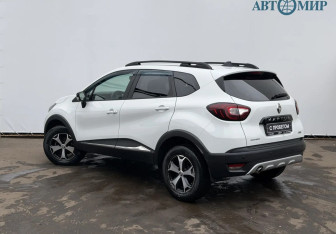 Подержанный автомобиль Renault Kaptur 2019 года (7 фото)