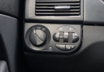 Подержанный автомобиль LADA (ВАЗ) Priora Wagon 2015 года (16 фото)