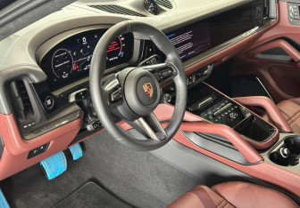Новый Porsche Cayenne 2026 (10 фото)