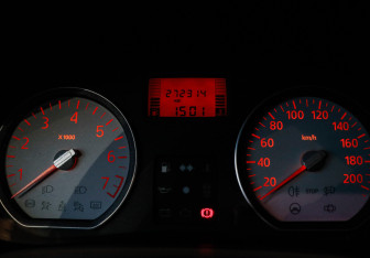 Подержанный автомобиль Renault Logan Sedan 2008 года (12 фото)