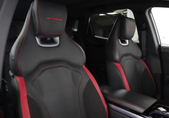 Подержанный автомобиль Jetour Dashing 2023 года (16 фото)