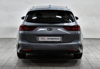 Подержанный автомобиль Kia Ceed Wagon 2019 года (6 фото)