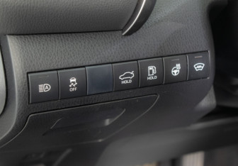 Подержанный автомобиль Toyota Camry Sedan 2020 года (15 фото)