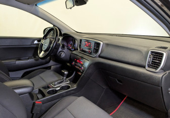Подержанный автомобиль Kia Sportage 2021 года (11 фото)