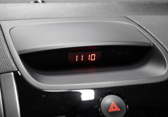 Подержанный автомобиль Kia Cerato Coupe 2012 года (21 фото)