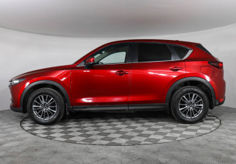 Подержанный автомобиль Mazda CX-5 2018 года (8 фото)