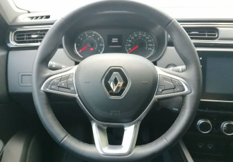 Подержанный автомобиль Renault Arkana 2020 года (12 фото)