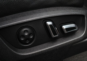Подержанный автомобиль Audi Q7 2012 года (13 фото)