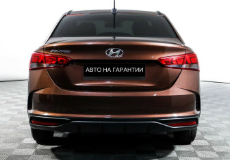 Подержанный автомобиль Hyundai Solaris Sedan 2021 года (6 фото)