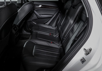 Подержанный автомобиль Audi Q5 2019 года (10 фото)
