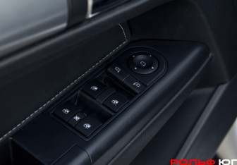 Подержанный автомобиль Opel Astra Sedan 2011 года (14 фото)