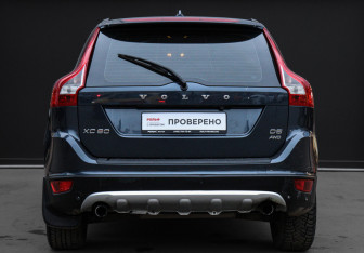 Подержанный автомобиль Volvo XC60 2011 года (6 фото)