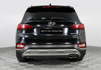 Подержанный автомобиль Hyundai Santa Fe 2019 года (4 фото)