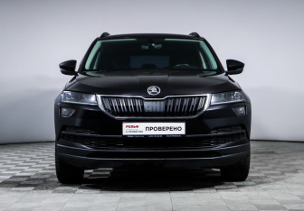 Подержанный автомобиль Skoda Karoq 2021 года (2 фото)