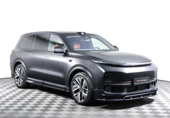 Подержанный автомобиль LiXiang L9 2023 года (3 фото)