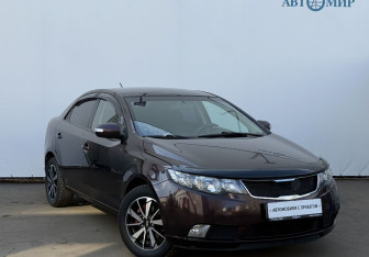 Подержанный автомобиль Kia Cerato Sedan 2009 года (3 фото)