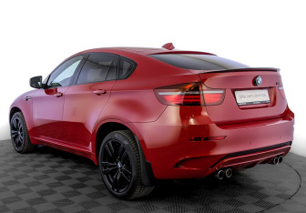 Подержанный автомобиль BMW X6 M 2011 года (6 фото)