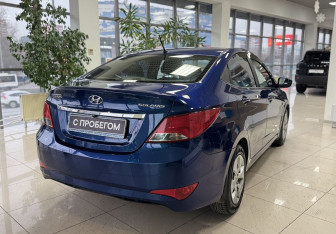 Подержанный автомобиль Hyundai Solaris Sedan 2015 года (5 фото)