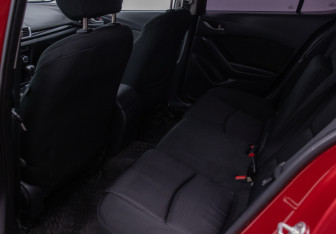 Подержанный автомобиль Mazda 3 Sedan 2014 года (11 фото)