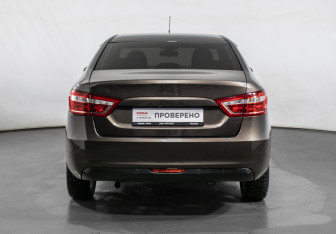 Подержанный автомобиль LADA (ВАЗ) Vesta Sedan 2022 года (6 фото)