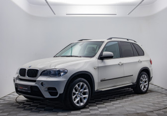 Подержанный автомобиль BMW X5 2010 года (1 фото)