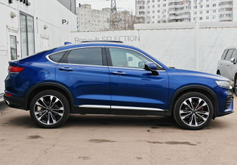 Подержанный автомобиль Geely Tugella 2022 года (4 фото)