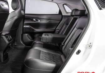 Подержанный автомобиль Changan UNI-K 2023 года (8 фото)