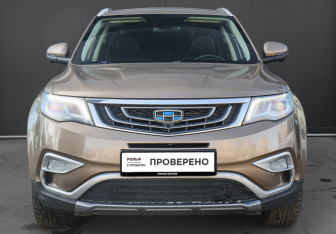 Подержанный автомобиль Geely Atlas 2019 года (2 фото)