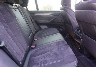 Подержанный автомобиль BMW X5 2018 года (10 фото)