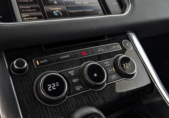 Подержанный автомобиль Land Rover Range Rover Sport 2013 года (28 фото)
