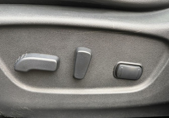 Подержанный автомобиль Nissan X-Trail 2015 года (13 фото)