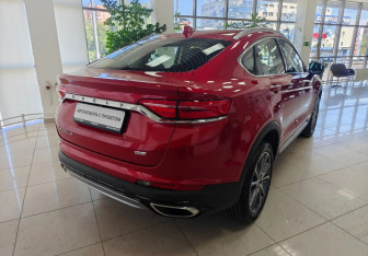 Подержанный автомобиль Geely Tugella 2021 года (5 фото)