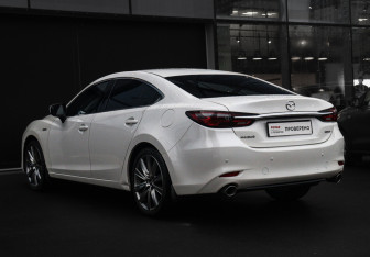 Подержанный автомобиль Mazda 6 Sedan 2021 года (7 фото)