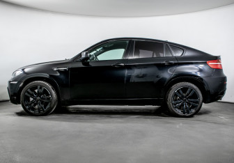 Подержанный автомобиль BMW X6 M 2011 года (8 фото)