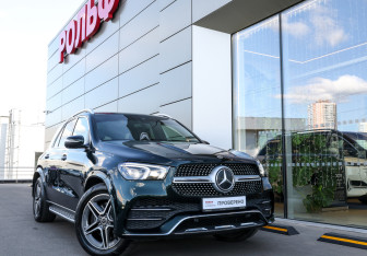 Подержанный автомобиль Mercedes-Benz GLE 2020 года (27 фото)