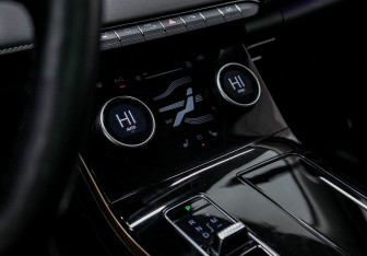 Подержанный автомобиль Exeed LX 2023 года (11 фото)