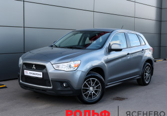 Подержанный автомобиль Mitsubishi ASX 2012 года (1 фото)