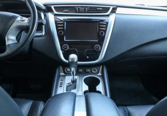 Подержанный автомобиль Nissan Murano Suv 2020 года (15 фото)