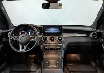 Подержанный автомобиль Mercedes-Benz GLC Coupe 2020 года (14 фото)