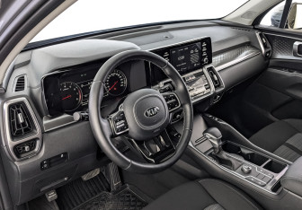 Подержанный автомобиль Kia Sorento 2020 года (15 фото)