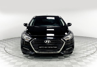 Подержанный автомобиль Hyundai i40 Wagon 2017 года (2 фото)