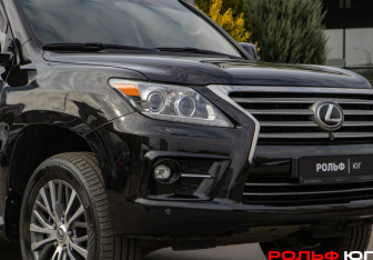 Подержанный автомобиль Lexus LX 2013 года (21 фото)