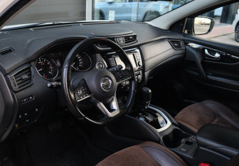Подержанный автомобиль Nissan Qashqai 2021 года (12 фото)