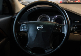 Подержанный автомобиль Volvo XC70 2008 года (11 фото)